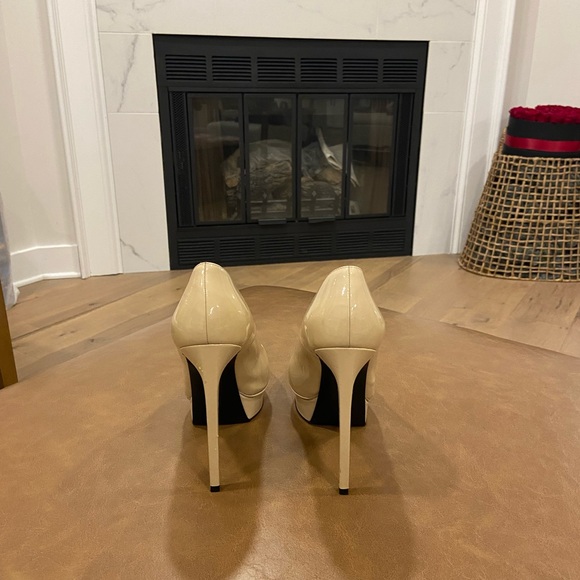 Saint Laurent Janis Platform Pump - Picture 7 of 16